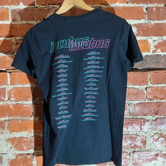 Incubus small black graphic vintage preowned tshirt - Picture 3 of 3